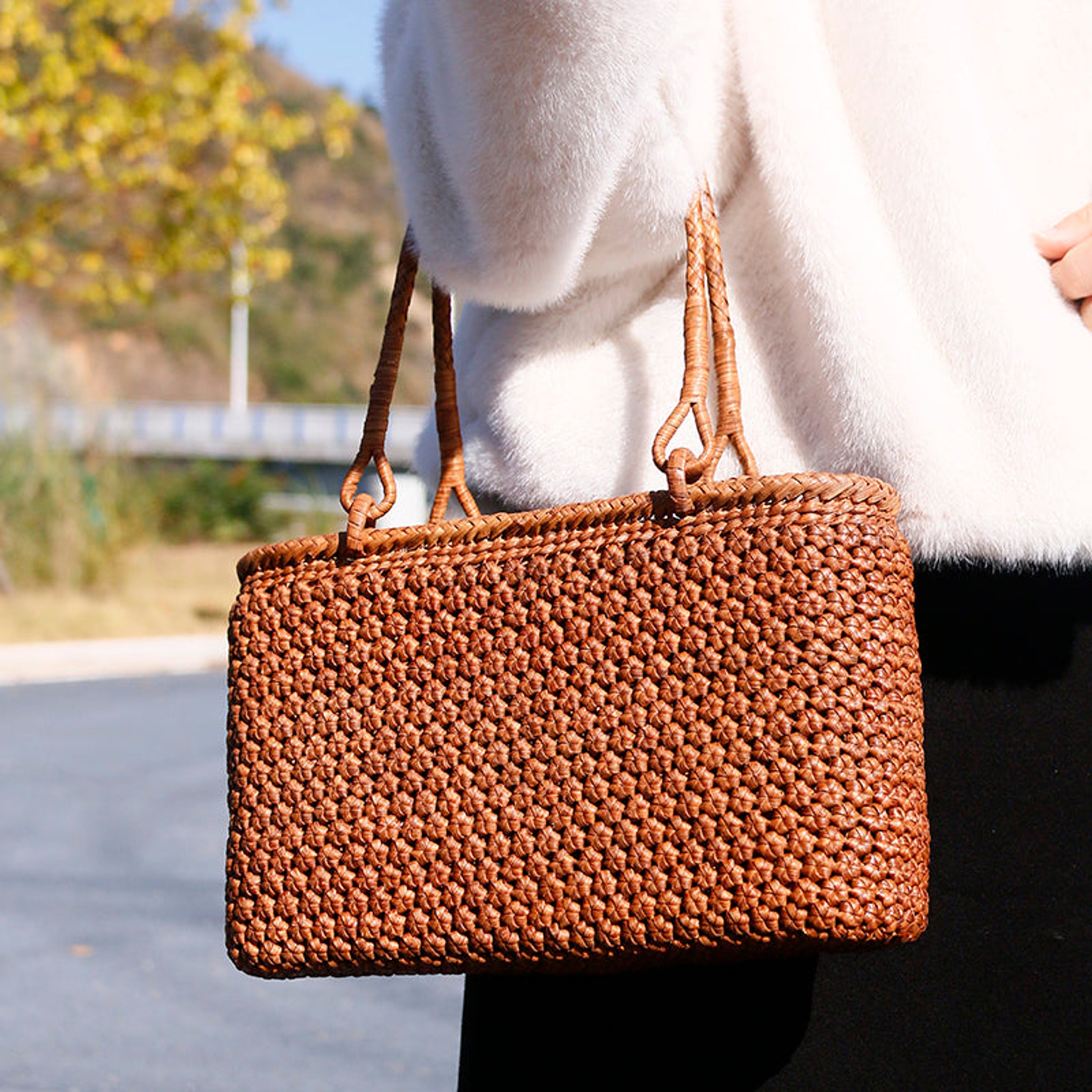 Fine Hexagonal Flower Weave｜Wild Grape Vine Shoulder Bag｜Hexagonal Flower Weave