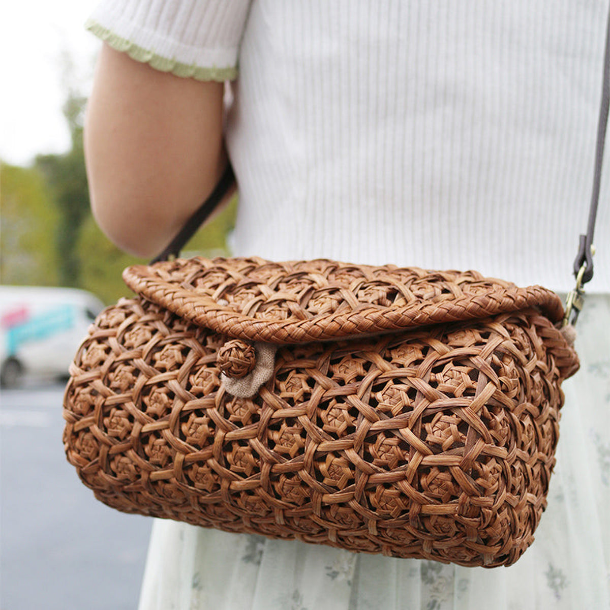 Wild Grape Vine Shoulder Bag