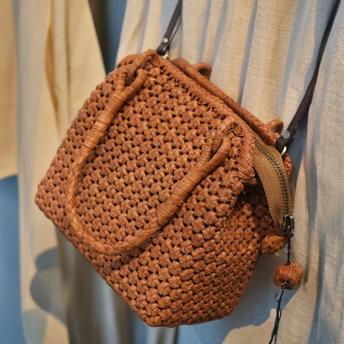 Mini Drawstring Bag | Wild Grape Vine Shoulder Bag