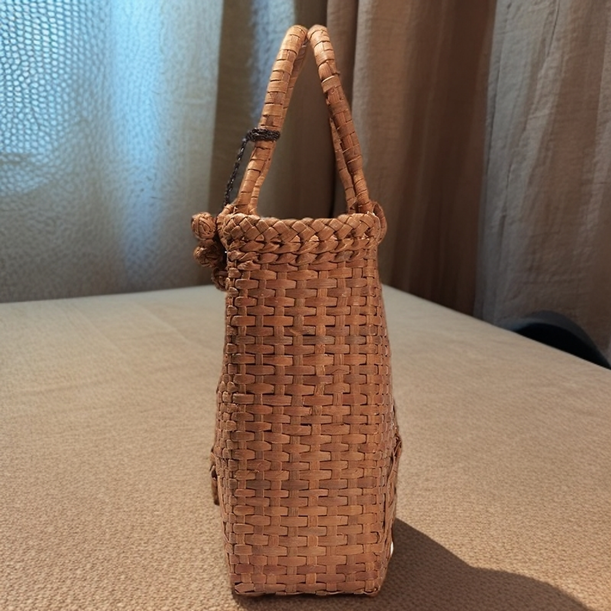 氷雪の山麓・舞い散る花｜山葡萄かごバッグ｜葡萄曜 PUTAOYAO