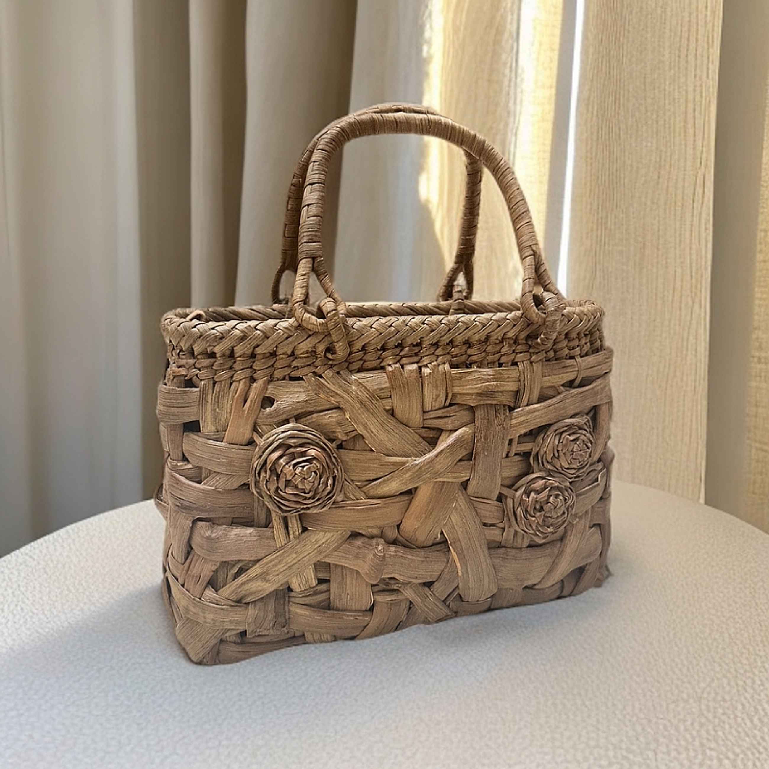 Three Roses｜Wild Grape Vine Basket Bag